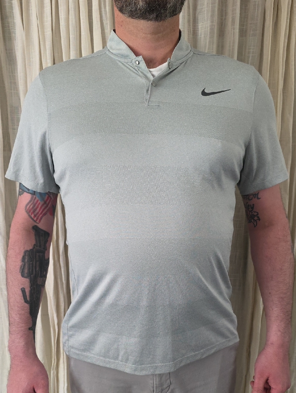 Nike Men’s Light Gray Athletic Polo with Swoosh